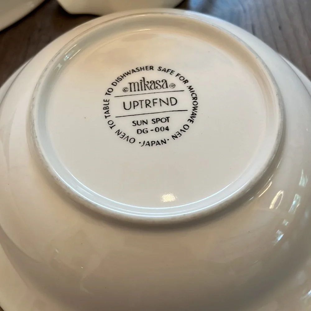 Mikasa Sunspot Uptrend Butterfly Pattern Creamer, 2 bowls and serving bowl EUC - Picture 4 of 6